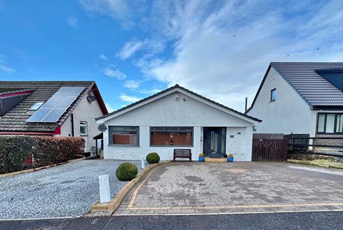 3 Bedroom Detached Bungalow For Sale In Lomond Crescent, Beith, KA15