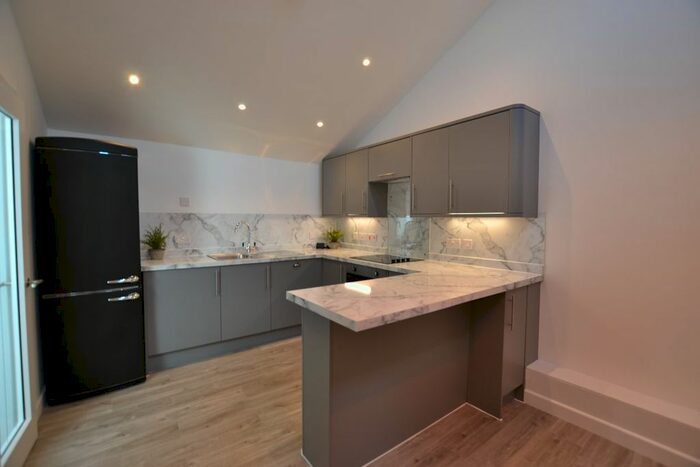 2 Bedroom Flat To Rent In Charles Street, Worcester, WR1