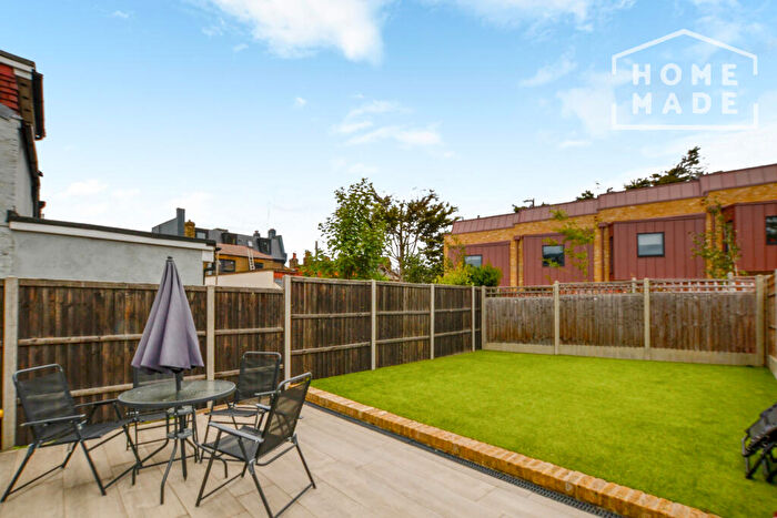 4 Bedroom Terraced House To Rent In Dupree Road, SE7