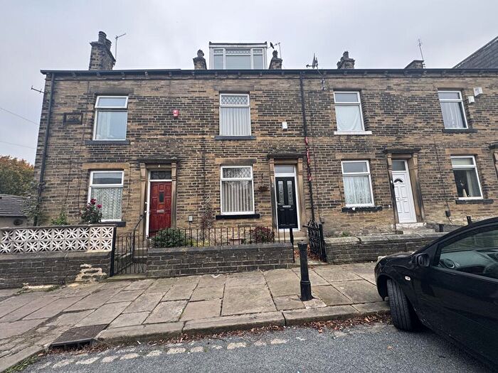 4 Bedroom Terraced House To Rent In Mansion Terrace, Bradford, BD7