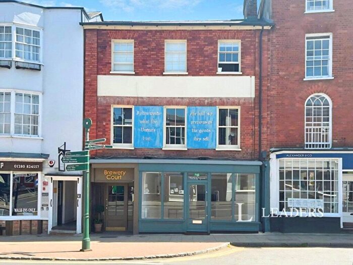 1 Bedroom Flat To Rent In Market Square, Buckingham, MK18