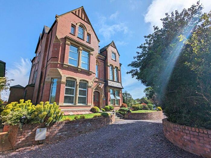2 Bedroom Apartment To Rent In Lulworth Court, Lulworth Road, Birkdale, Merseyside, PR8