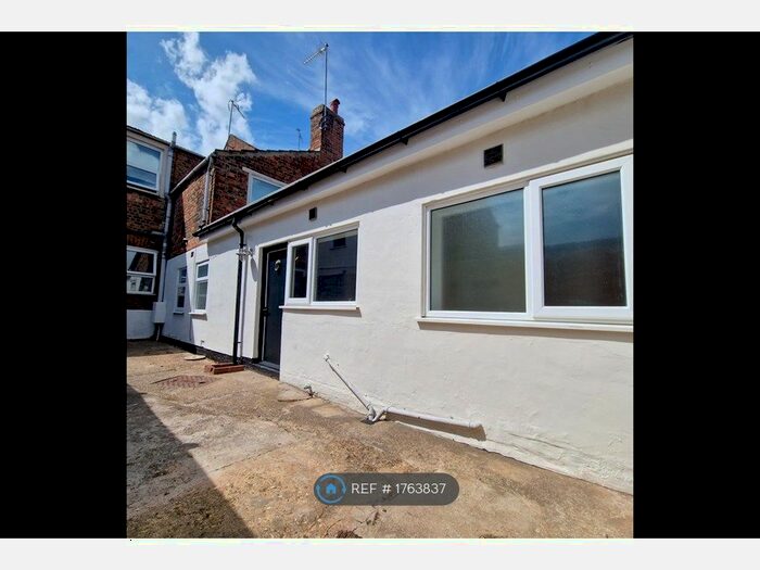 1 Bedroom Flat To Rent In Railway Road, King's Lynn, PE30