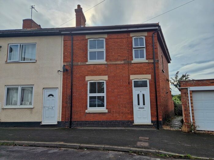 3 Bedroom End Of Terrace House To Rent In Ludgate, Tamworth, B79