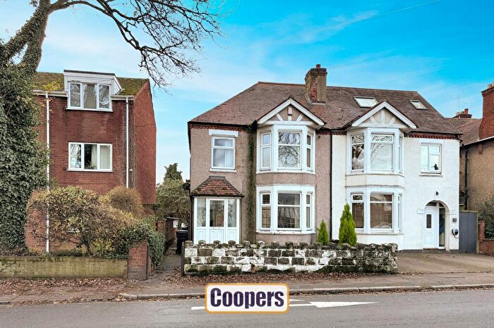 3 Bedroom Semi-Detached House For Sale In Allesley Old Road, Chapelfields, CV5