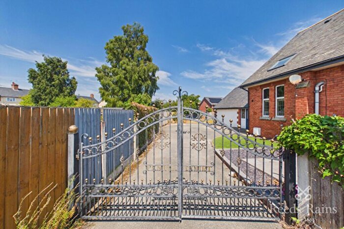 3 Bedroom Semi-Detached House To Rent In Rhewl Fawr Road, Penyffordd, Holywell, Flintshire, CH8