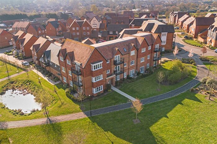 2 Bedroom Flat To Rent In Clematis Court, Warfield, Bracknell, Berkshire, RG42