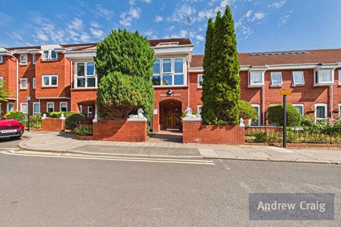 1 Bedroom Flat For Sale In Woodland Mews, Jesmond, NE2