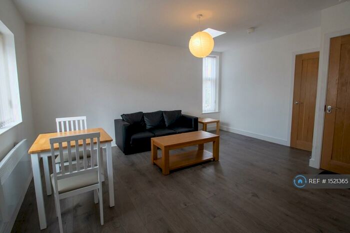 1 Bedroom Flat To Rent In Grimthorpe Terrace, Leeds, LS6