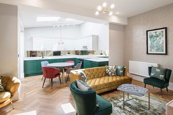 3 Bedroom Flat To Rent In Framlington Place, Claremont House Framlington Place, NE2