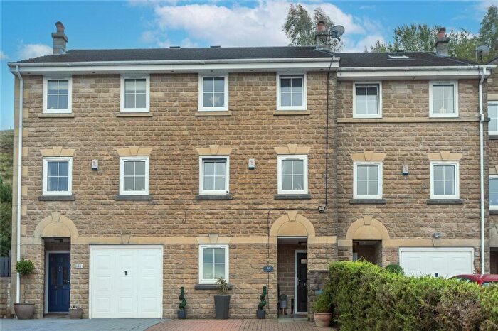 3 Bedroom Terraced House For Sale In Durnlaw Close, Littleborough, Greater Manchester, OL15