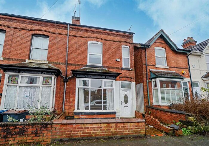 3 Bedroom End Of Terrace House For Sale In Addison Road, Kings Heath, Birmingham, B14
