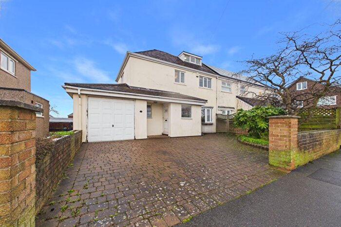 3 Bedroom Semi Detached House For Sale In White Lane, Gleadless., S12