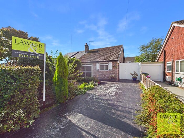 2 Bedroom Semi-Detached House For Sale In Kenilworth Drive, Hazel Grove, Stockport, Cheshire, SK7