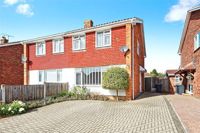 3 Bedroom Semi Detached House For Sale In Cedar Road, Sturry, Canterbury, Kent, CT2