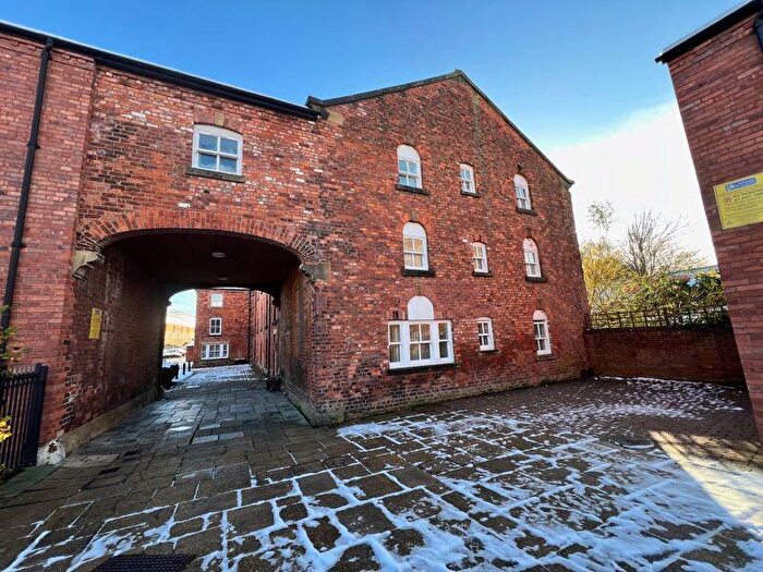 2 Bedroom Flat For Sale In Y Werddon, Pentrefelin, Wrexham, LL13