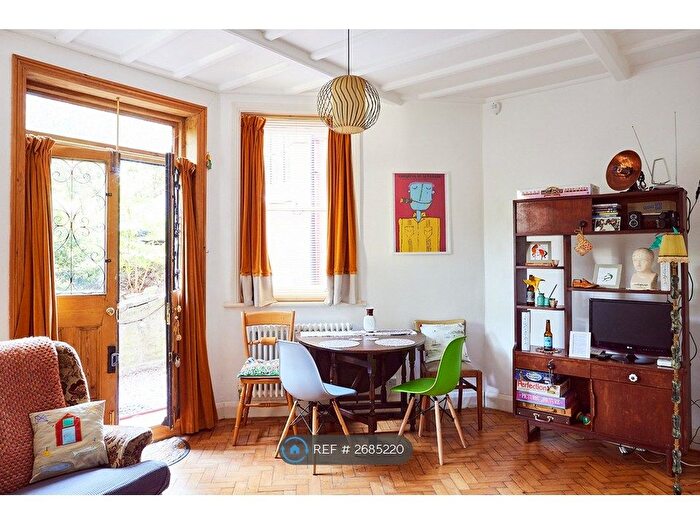 2 Bedroom Flat To Rent In Seymour Villas, Anerley, SE20