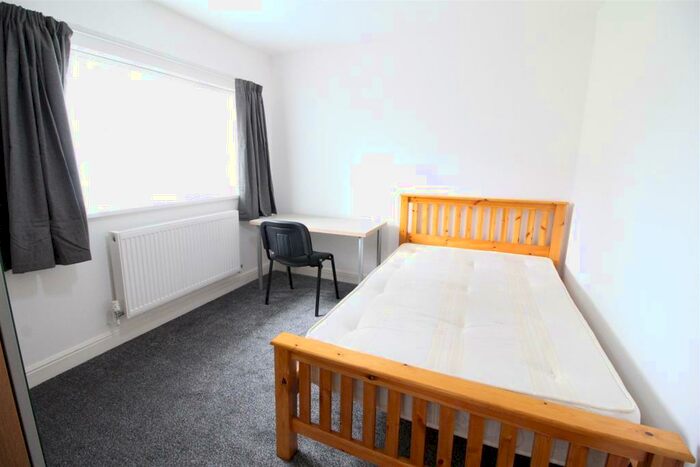 5 Bedroom House To Rent In *&#;Pppw Excluding Bills* Middleton Boulevard, NG8