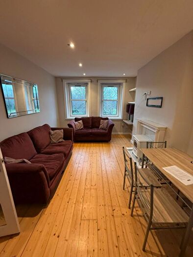 2 Bedroom Flat To Rent In , Broughton Road, Edinburgh, EH7