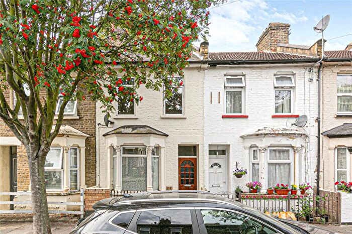 2 Bedroom Terraced House To Rent In Glenavon Road, London, E15