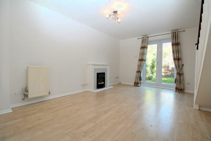 2 Bedroom Semi-Detached House To Rent In Montana Gardens, Sydenham, SE26