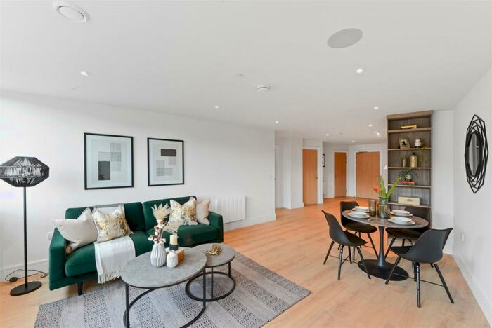 2 Bedroom Apartment To Rent In Capella Court, Brighton Road, Purley, CR8