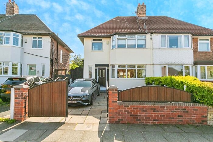 3 Bedroom Semi-Detached House For Sale In Score Lane, Liverpool, L16