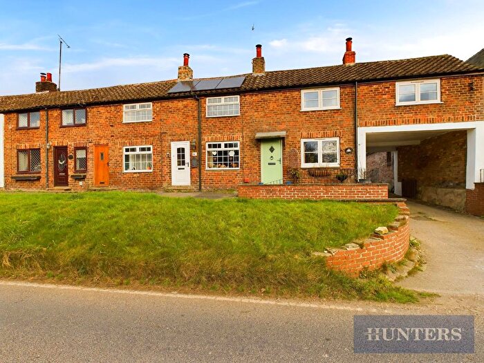 4 Bedroom End Of Terrace House For Sale In Lovell Garth, Foxholes, Driffield, YO25