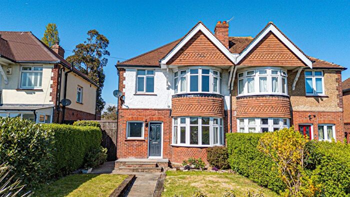 3 Bedroom Semi-Detached House For Sale In St. Helens Road, Hastings, TN34