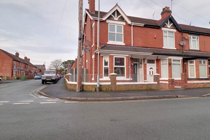 3 Bedroom End Of Terrace House To Rent In Oxford Gardens, Stafford, ST16