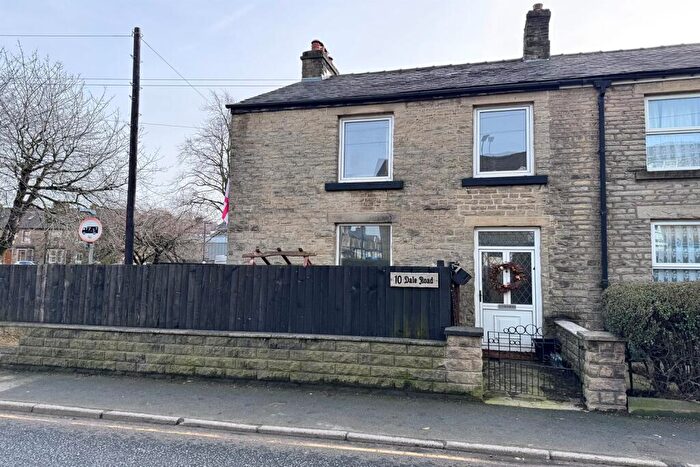 3 Bedroom End Of Terrace House For Sale In Dale Road, Buxton, SK17