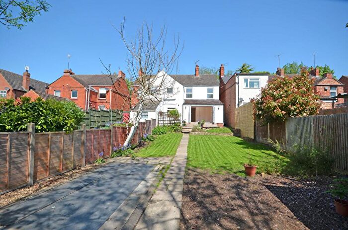 4 Bedroom Semi-Detached House For Sale In Spencer Parade, Stanwick, NN9