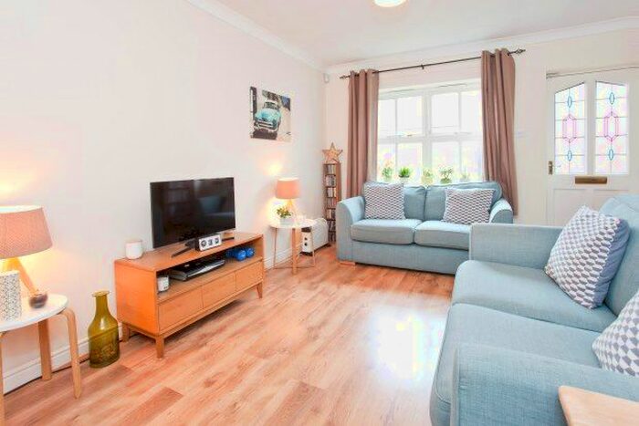 2 Bedroom Semi-Detached House To Rent In Emily Mews, York, YO10