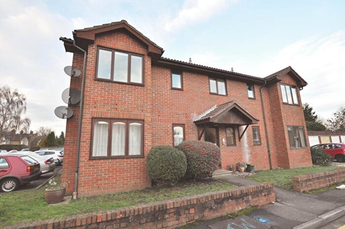 1 Bedroom Apartment To Rent In Regent Court, Belvedere Close, Guildford, Surrey, GU2