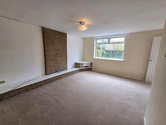 3 Bedroom End Of Terrace House For Sale In Chesters Avenue, Newcastle Upon Tyne, NE12