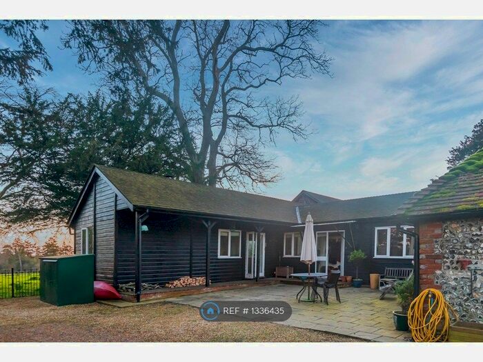 2 Bedroom Bungalow To Rent In Up Marden, Chichester, PO18