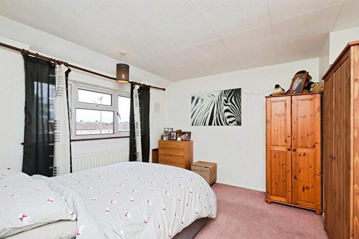3 Bedroom End Of Terrace House For Sale In Dorking Road, Derby, DE22