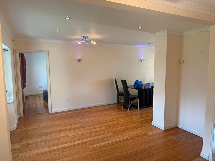 5 Bedroom Detached House To Rent In Nightingale Road, London, N9