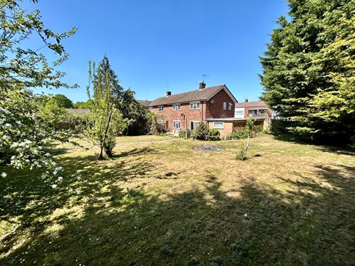 3 Bedroom Terraced House To Rent In Little Platt, Guildford, GU2