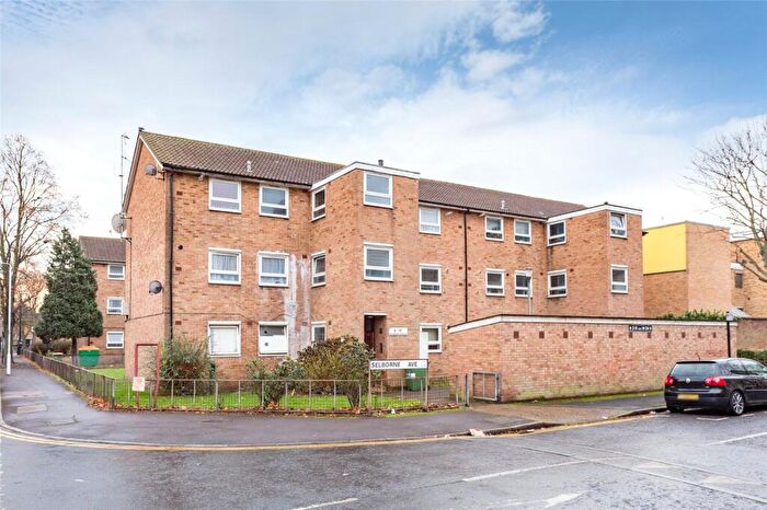1 Bedroom Flat To Rent In Selborne Avenue, London, E12