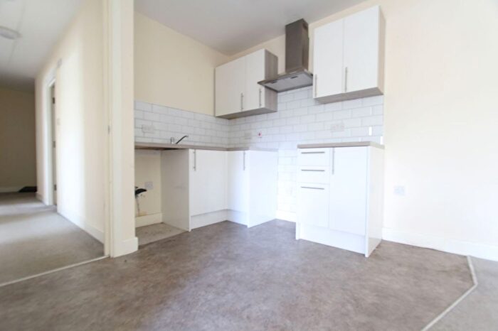 2 Bedroom Flat To Rent In Littlemoor Centre, Chesterfield, S41
