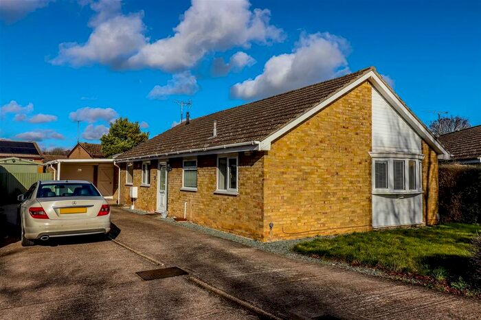 3 Bedroom Bungalow To Rent In Woodland Road, Sawston, Cambridge, CB22