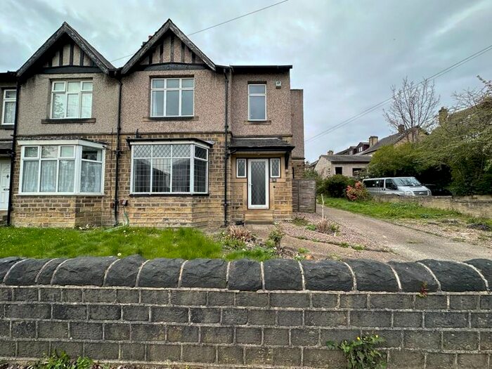 4 Bedroom Semi-Detached House To Rent In Park Grove, Huddersfield, HD1