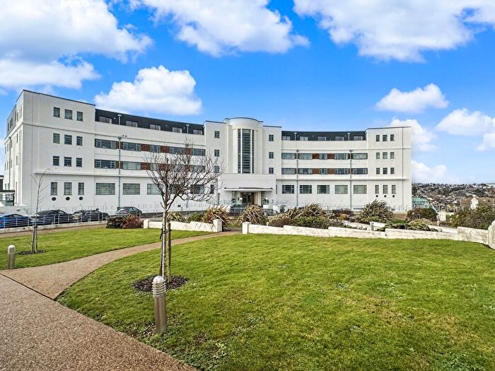 1 Bedroom Apartment For Sale In Grand Ocean, Longridge Avenue, Saltdean, BN2