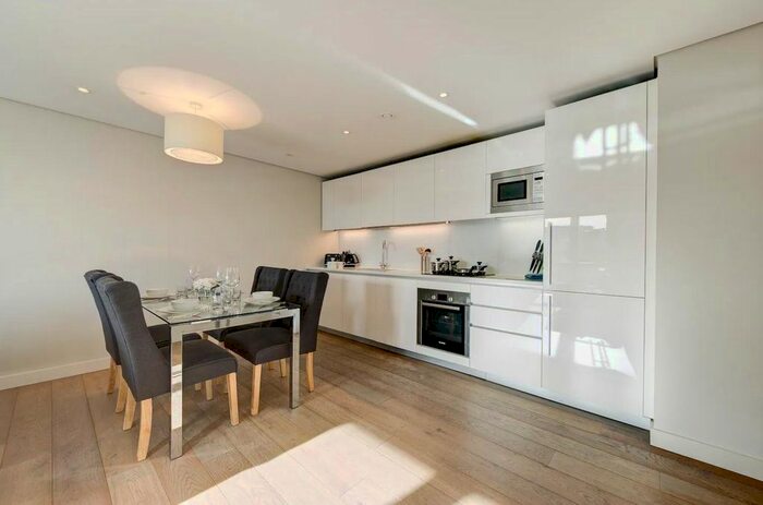 3 Bedroom Flat To Rent In Merchant Square, Paddington, W2
