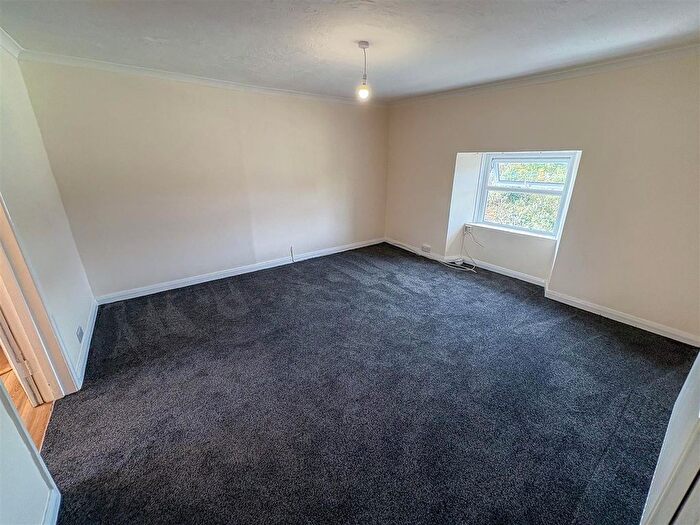 1 Bedroom Flat To Rent In Flat, Castle Terrace, Narberth, SA67