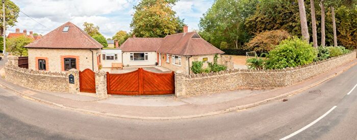5 Bedroom Bungalow For Sale In Bicester Road, Bicester, OX27