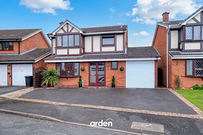 3 Bedroom Detached House For Sale In Avoncroft Road, Stoke Heath, B60