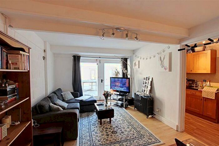 2 Bedroom Maisonette To Rent In Orchard House, Corsham, SN13