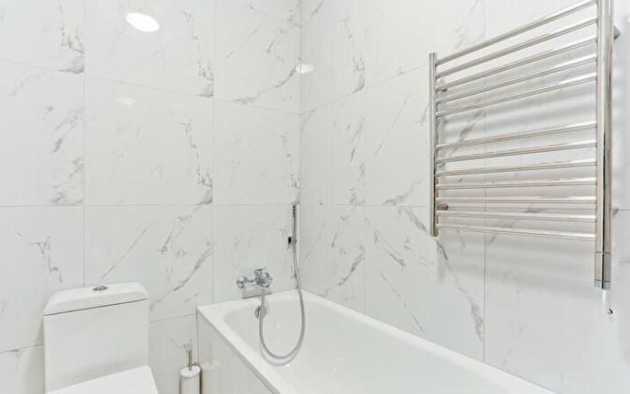 2 Bedroom Flat To Rent In Allsop Place, Marylebone, London, NW1